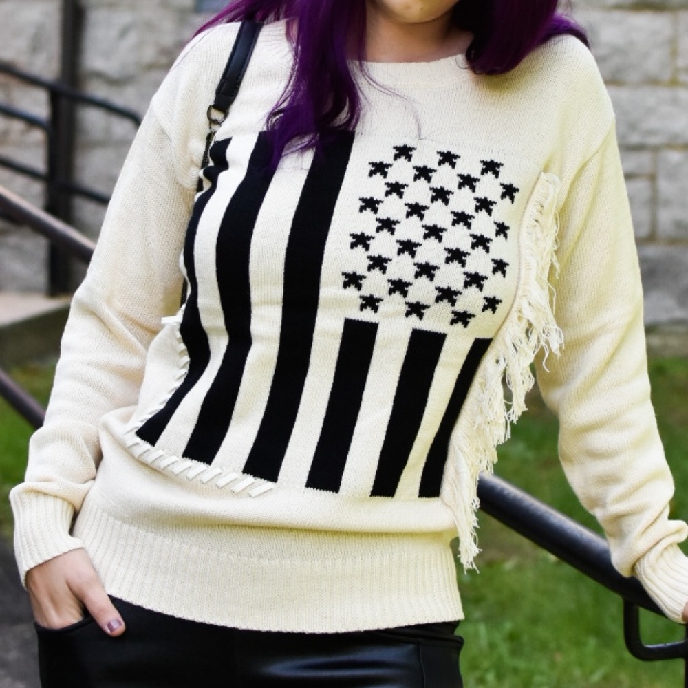 STARS & STRIPES AMERICAN FLAG SWEATER in ivory